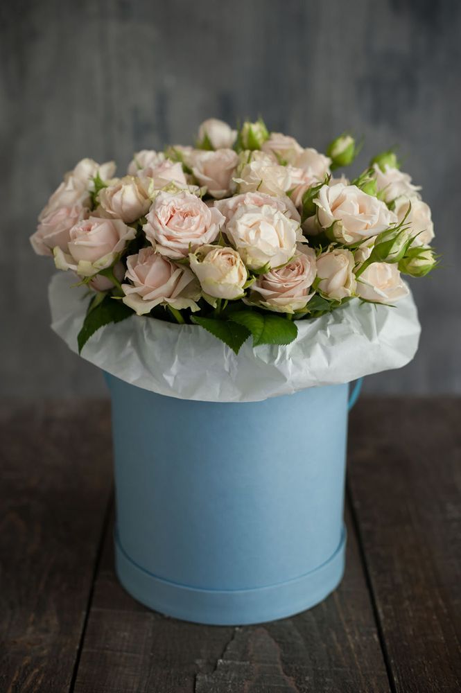 XXL корпоративная коробка с розами для самарской нефтяной компании