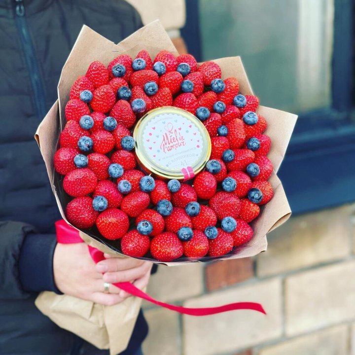 "Клубника и мёд" в Самаре