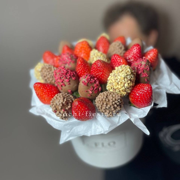 Клубника в боксе 30 ягод в Самаре