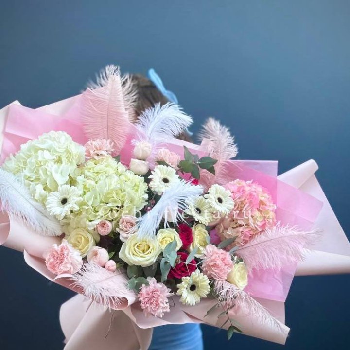 Дизайнерский букет "Валенсия-3" в Самаре