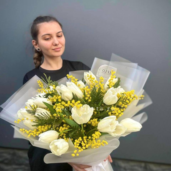 Букет тюльпанов и мимозы в Самаре