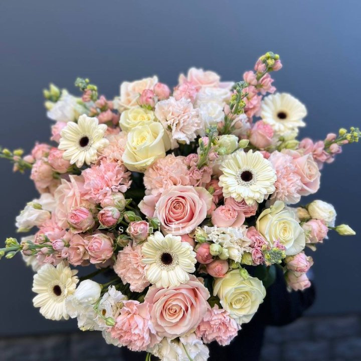 Авторский букет "Нежный" в Самаре