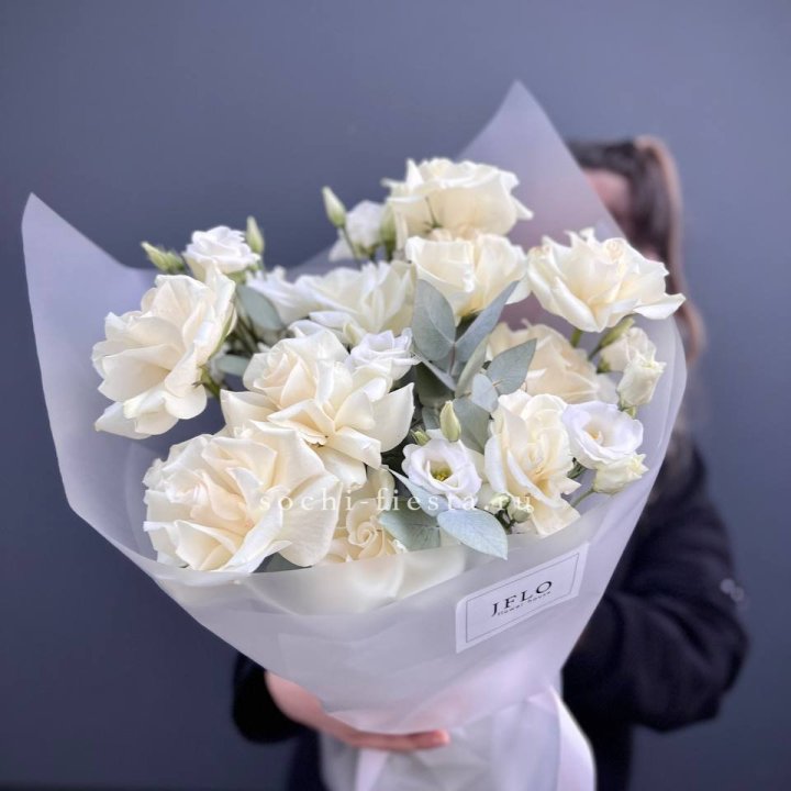 Букет французских роз и эустомы  в Самаре