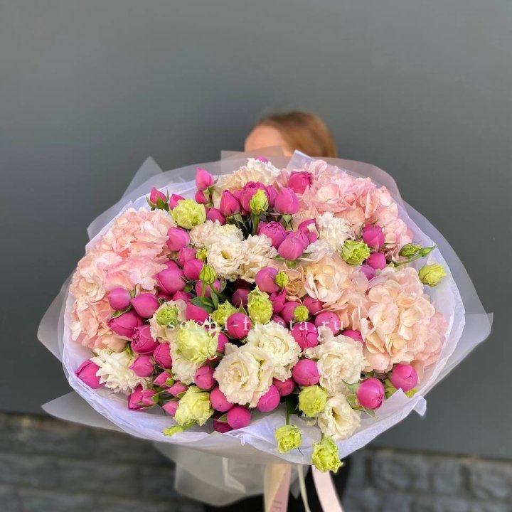  Букет  гортензий и Мисти в Самаре