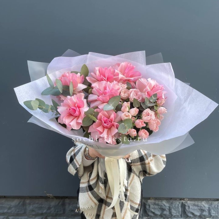 Букет французских и пионовидных роз  в Самаре