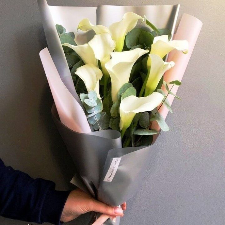 Каллы с эвкалиптом в Самаре