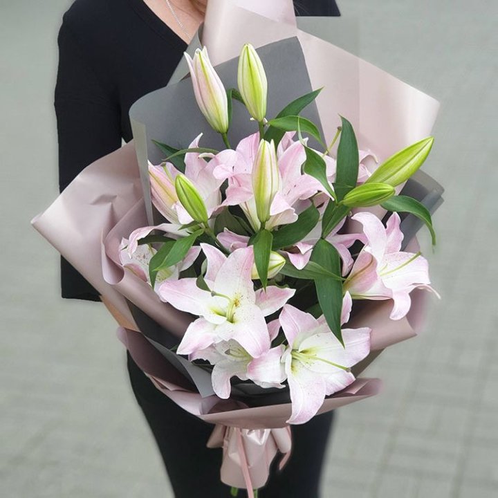 Букет розовых лилий в Самаре
