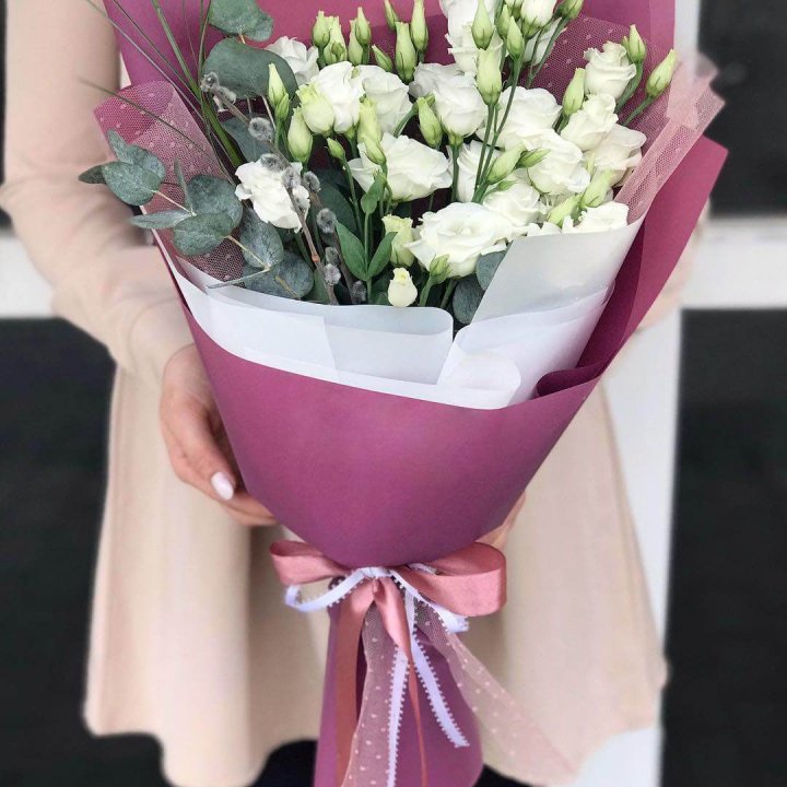 Эустомы с эвкалиптом в Самаре