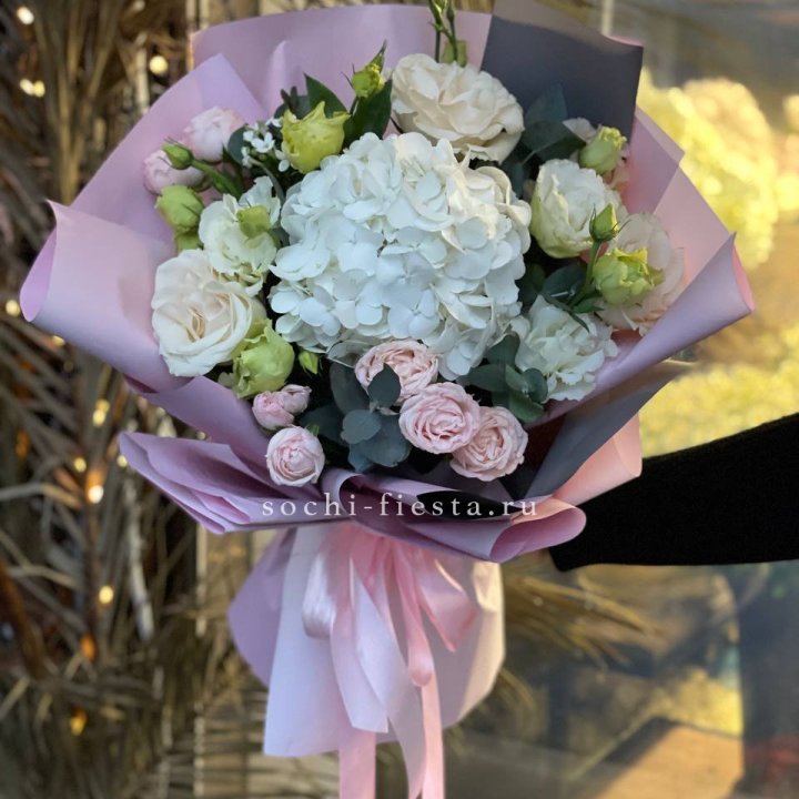 Букет с гортензией №3 в Самаре