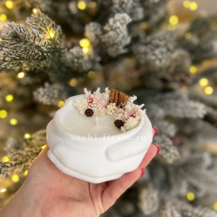 Свеча ароматическая в гипсе Руки с корицей в Самаре