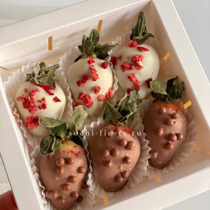 Клубника в шоколаде 6 ягод в Самаре