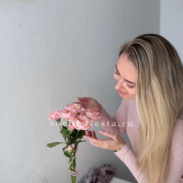 Цветочная подписка "Пакет маленький" в Самаре