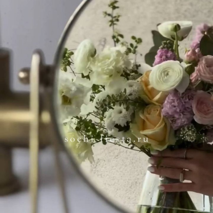 Цветочная подписка "Пакет средний" в Самаре