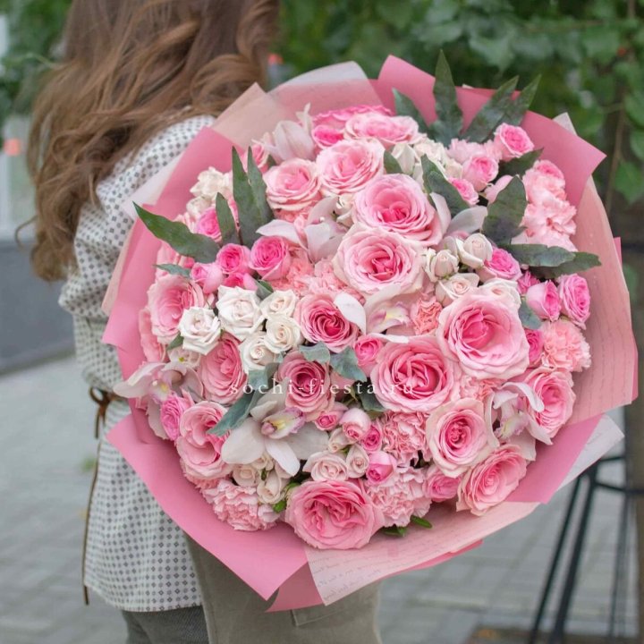 Дизайнерский букет "Барби" в Самаре