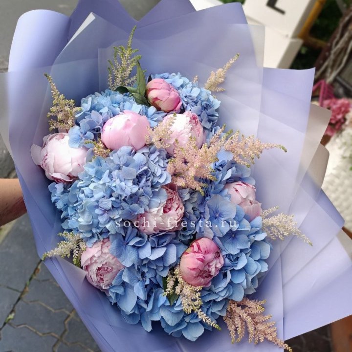 Дизайнерский букет с гортензией №3 в Самаре