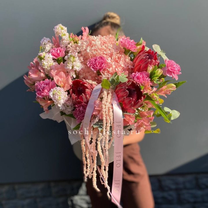 Коробка с цветами "Камикадзе" в Самаре