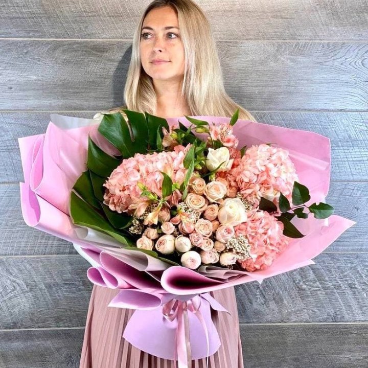 Дизайнерский букет "Валенсия-2" в Самаре