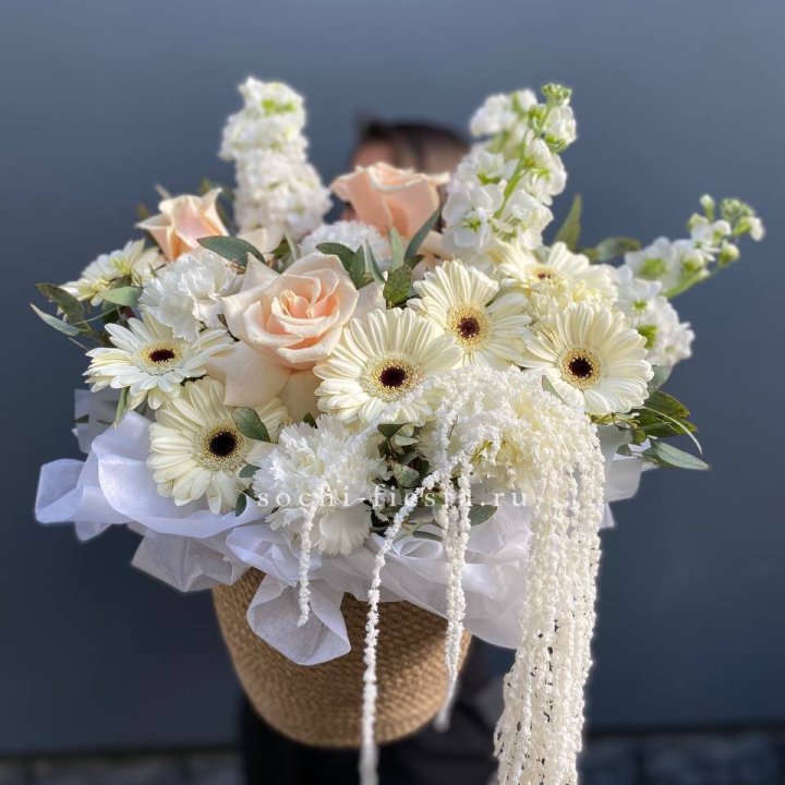 Цветы в джутовом кашпо "Валери" в Самаре
