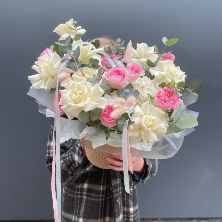 Кашпо с розами в Самаре