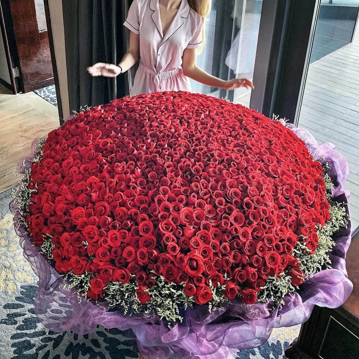 1001 роза в Самаре