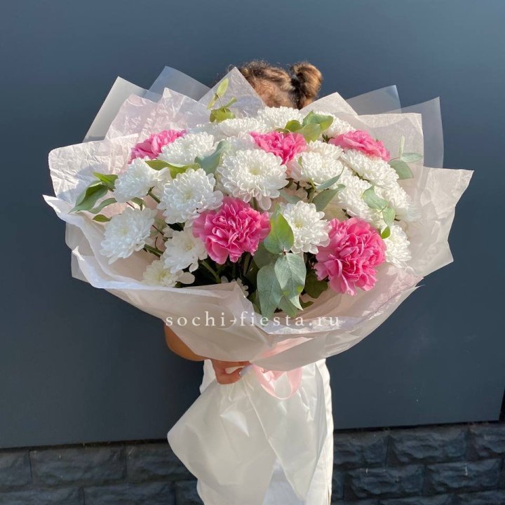  Букет  хризантем и диантусов "Воздушный" в Самаре