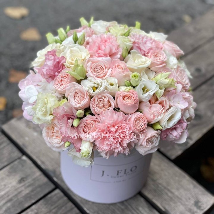 Цветочный бокс "Люксур" в Самаре