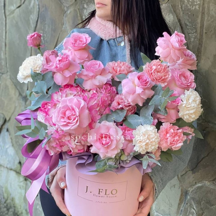 Цветочный бокс "Эсмиральда" в Самаре