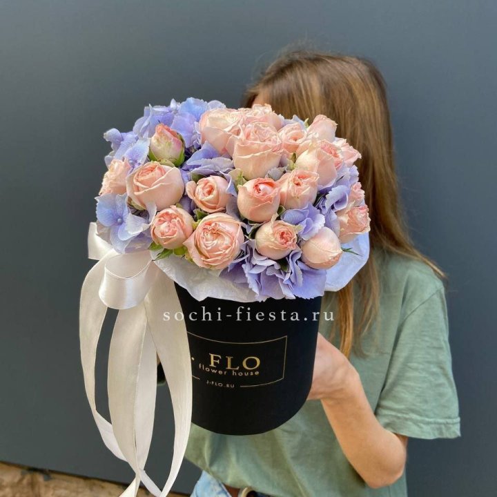 Бокс бомбастик и гортензия в Самаре