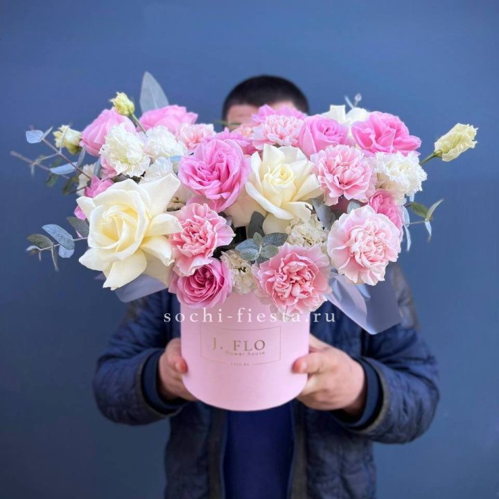 Цветочный бокс "Памела" в Самаре