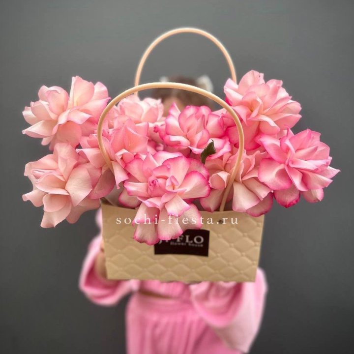 Сумочка розовых роз Венди в Самаре