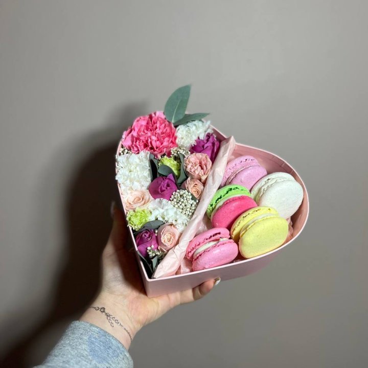 Дуо цветы и макаронсы в Самаре