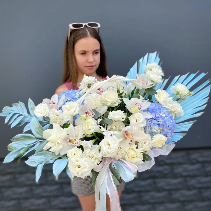 Цветочная корзина "Блю винч" в Самаре