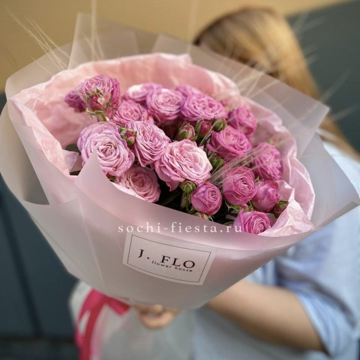 Пионовидные розы Мадам Бомбастик Pink в Самаре