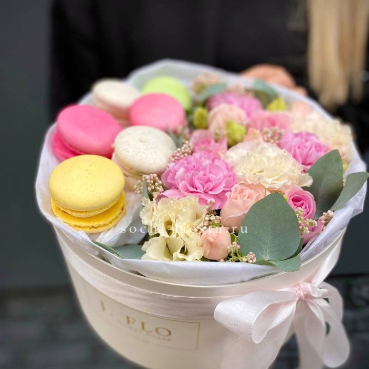 Бокс с макаронс Нежный в Самаре