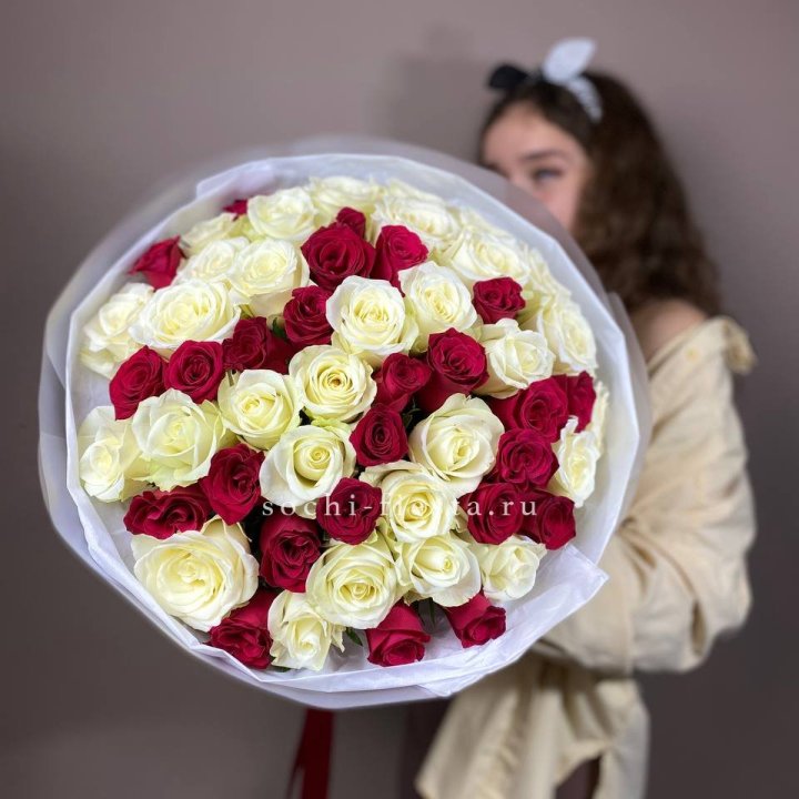 Микс из 55 роз в Самаре