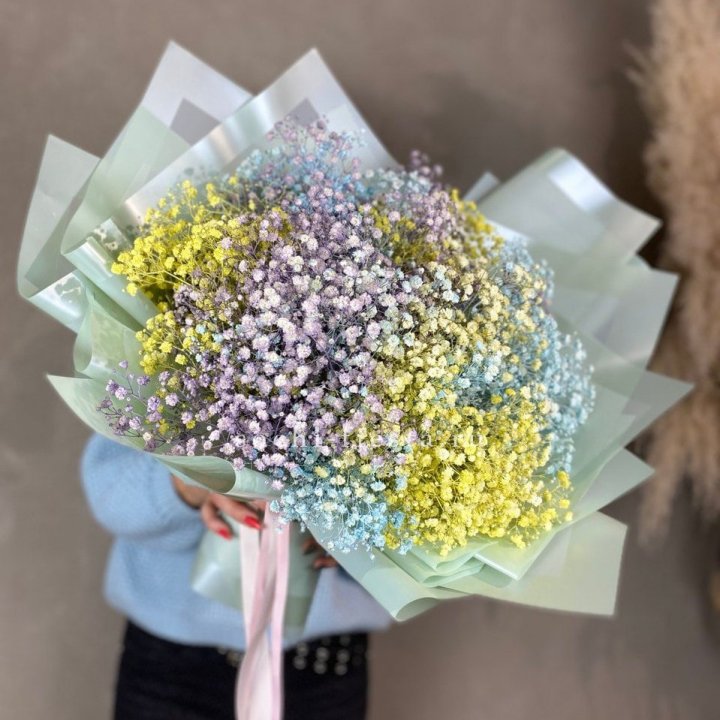 Букет радужных гипсофил в Самаре