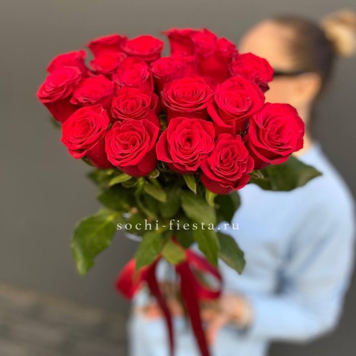 19 красных роз в Самаре