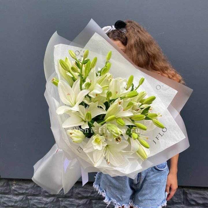 Букет  лилий "Воздушный"  в Самаре