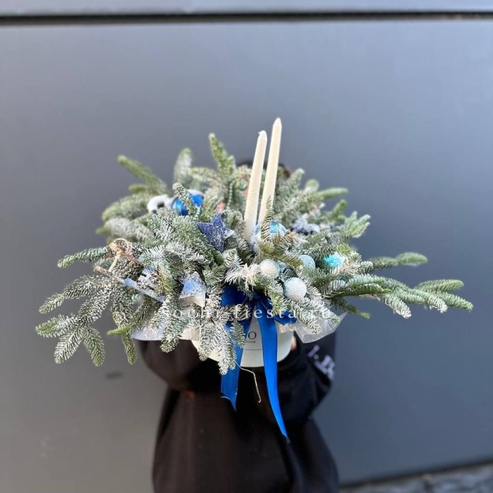 Новогодняя композиция в коробке  в Самаре