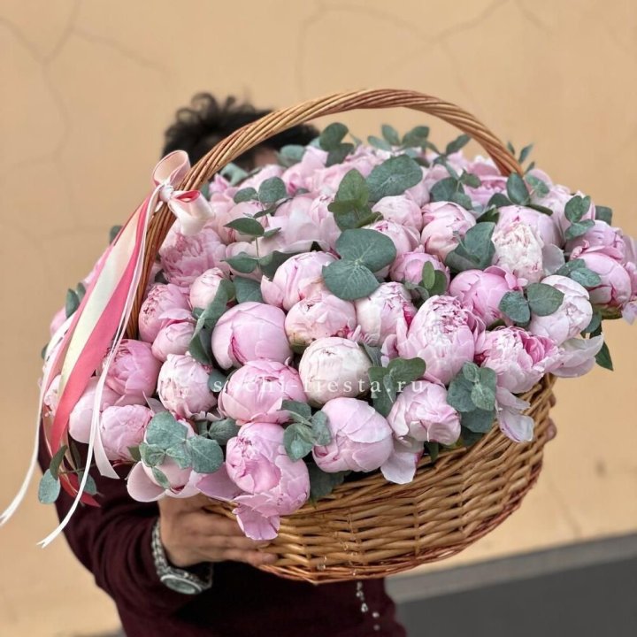 Корзина пионов "75" в Самаре