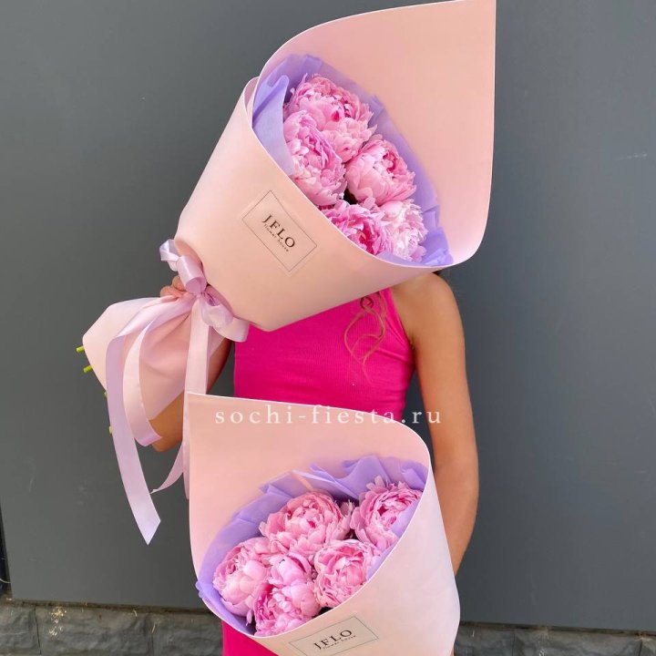 Букет из 5 пионов в Самаре