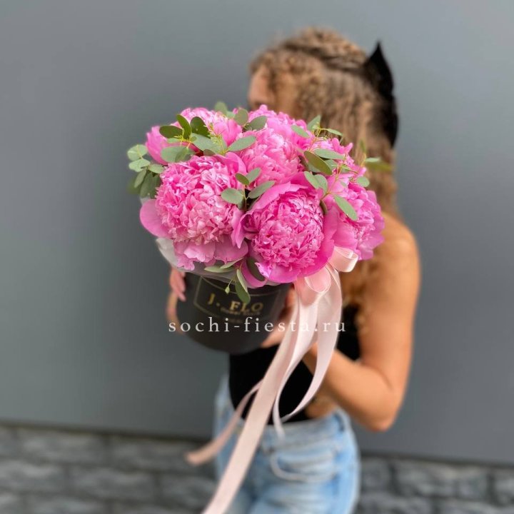 Дизайнерский цилиндр "Фломени" в Самаре