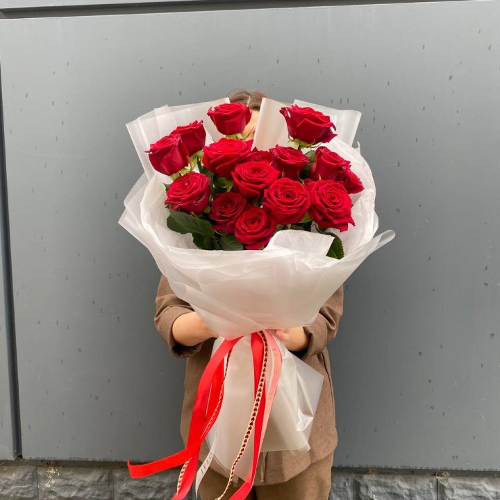 15 высоких роз  в Самаре