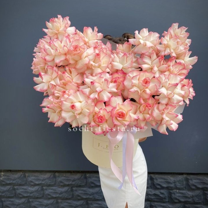 31 французская роза Джумилия в боксе в Самаре