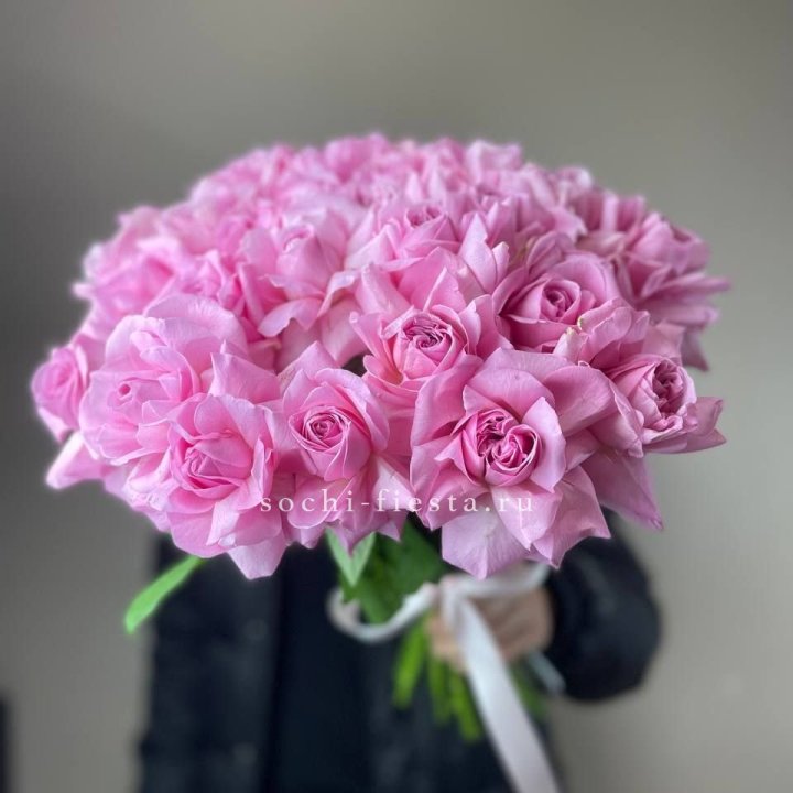 25 розовых французских роз в Самаре