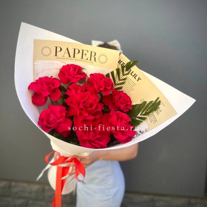 9 Красных французских роз Чико в Самаре