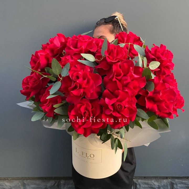 25 Французских красных роз в коробке в Самаре