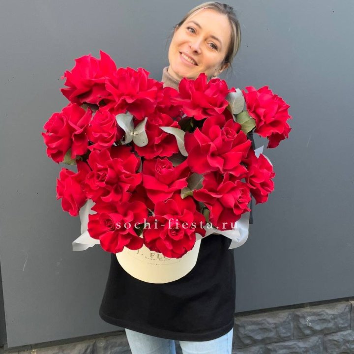 17 Французских роз в боксе в Самаре