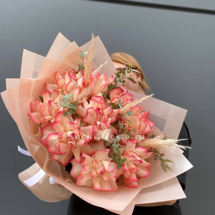 9 Французских роз Джумилия  в Самаре