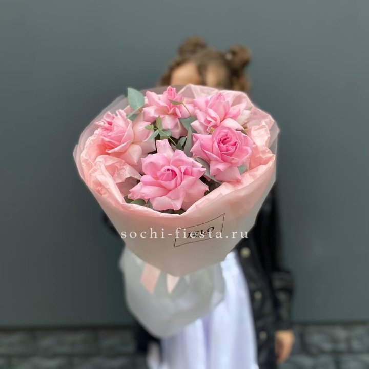 5 французских розовых роз  в Самаре